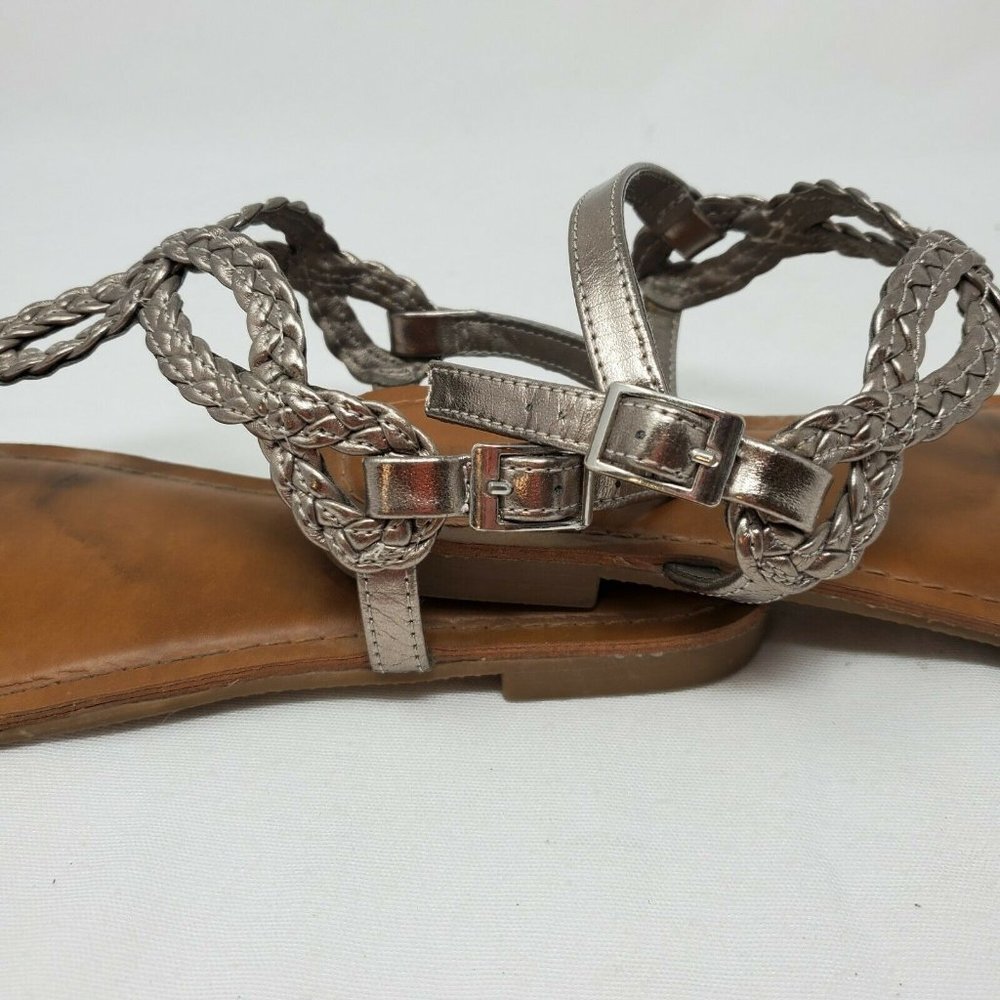 Women's Merona Jana Quarter Strap Flat Strappy Sandals in Silver Size 6 - Picture 6 of 11